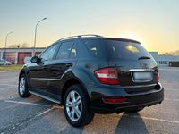 Gebraucht Mercedes ML280 190 PS (139 kW) 2009 Schwarz SUV