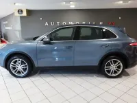 Gebraucht Porsche Cayenne 340 PS (250 kW) 2019 Blau SUV