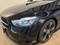 Gebraucht Mercedes B200 163 PS (119 kW) 2026 Schwarz Van / Kleinbus