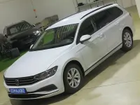 Gebraucht VW Passat 150 PS (110 kW) 2023 Gletscherweiss Kombi