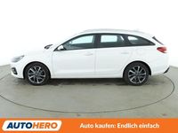Gebraucht Hyundai i30 Trend 160 PS (117 kW) 2022 Weiß Kombi