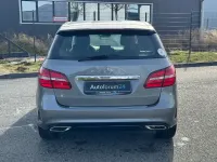 Gebraucht Mercedes B200 AMG line 156 PS (114 kW) 2017 Grau Kleinwagen
