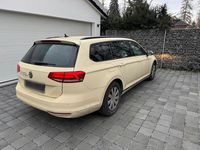 Gebraucht VW Passat 150 PS (110 kW) 2019 Beige Kombi