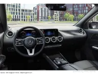 Gebraucht Mercedes EQA250+ Progressive 139 kW (190 PS) 2022 Unilack polarweiß SUV
