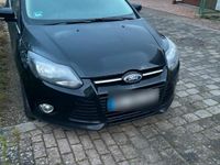 Gebraucht Ford Focus 115 PS (84 kW) 2014 Schwarz Limousine