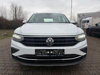 Gebraucht VW Tiguan Life 150 PS (110 kW) 2020 Weiß SUV