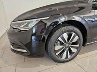 Gebraucht VW Golf VIII Move 131 PS (96 kW) 2023 Deep black perleffekt Limousine