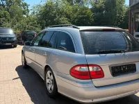 Gebraucht Mercedes E240 177 PS (130 kW) 2004 Silber Kombi