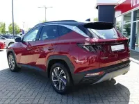 Gebraucht Hyundai Tucson 150 PS (110 kW) 2021 Rot SUV