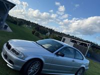 Gebraucht BMW 325 192 PS (141 kW) 2001 Silber Coupé