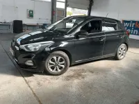 Gebraucht Hyundai i20 Advantage 101 PS (74 kW) 2020 Schwarz Kleinwagen