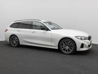 Gebraucht BMW 330 Sport Line 245 PS (180 kW) 2023 Mineralweiãa96 Kombi