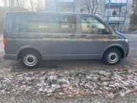 Gebraucht VW Multivan 150 PS (110 kW) 2020 Grau Van / Kleinbus