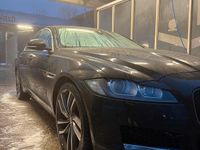 Gebraucht Jaguar XF 179 PS (131 kW) 2019 Schwarz Limousine