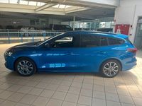 Gebraucht Ford Focus ST-Line X 155 PS (114 kW) 2024 Blau Limousine