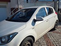 Gebraucht Hyundai i20 Classic 86 PS (63 kW) 2012 Weiß Kleinwagen