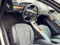 Gebraucht Mercedes E220 170 PS (125 kW) 2006 Schwarz Limousine