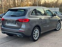 Gebraucht Mercedes B180 116 PS (85 kW) 2019 Grau Van / Kleinbus