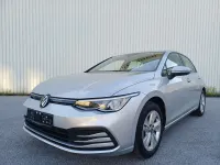 Gebraucht VW Golf VIII Life 131 PS (96 kW) 2020 Reflexsilber Limousine