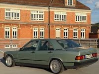 Gebraucht Mercedes 190 118 PS (86 kW) 1988 Grün Limousine