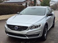 Gebraucht Volvo V60 CC 200 PS (147 kW) 2017 Silber Kombi
