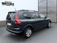 Gebraucht Dacia Jogger Comfort 101 PS (74 kW) 2022 Gold Van / Kleinbus