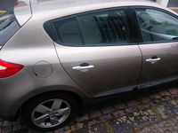 Gebraucht Renault Mégane 102 PS (75 kW) 2009 Gold Limousine