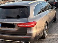 Gebraucht Mercedes E220 AMG line 194 PS (142 kW) 2017 Braun Kombi