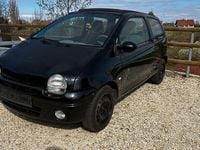 Second-hand Renault Twingo 58 CP (42 kW) 2006 Negru Hatchback