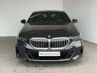 Gebraucht BMW 520 M Sport 197 PS (144 kW) 2024 Grau Limousine