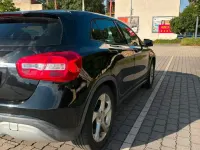 Gebraucht Mercedes GLA180 122 PS (89 kW) 2016 Schwarz SUV