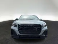 Neu Audi Q2 S-Line 150 PS (110 kW) 2026 Grau SUV