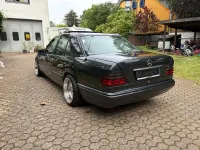 Gebraucht Mercedes E320 220 PS (161 kW) 1993 Schwarz Limousine