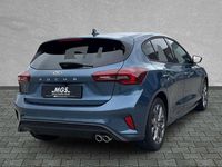 Gebraucht Ford Focus ST-Line 155 PS (114 kW) 2025 Chrome blue metallic Limousine