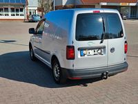 Gebraucht VW Caddy Trendline 125 PS (91 kW) 2019 Silber Van / Kleinbus