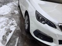 Gebraucht Peugeot 308 SW 120 PS (88 kW) 2018 Weiß Kombi