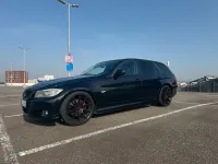 Gebraucht BMW 320 184 PS (135 kW) 2011 Schwarz Kombi