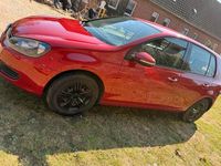 Gebraucht VW Golf VI Comfortline 105 PS (77 kW) 2011 Rot Kleinwagen
