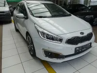 Gebraucht Kia Ceed Sportswagon Spirit 135 PS (99 kW) 2017 Weiß Kombi