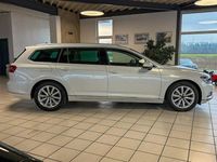 Gebraucht VW Passat Highline 190 PS (139 kW) 2015 Oryxweiss Kombi