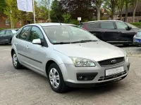 Używany Ford Focus Fun X 101 KM (74 kW) 2007 Srebrny Sedan/Limuzyna