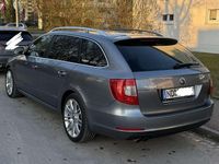 Gebraucht Skoda Superb Ambition 170 PS (125 kW) 2012 Kombi