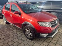 Gebraucht Dacia Sandero Stepway 90 PS (66 kW) 2014 Rot Limousine