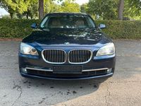 Gebraucht BMW 740 326 PS (239 kW) 2009 Blau Limousine