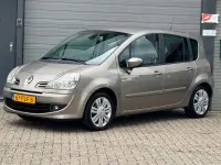 Occasion Renault Grand Modus Exception 111 ch (81 kW) 2011 Beige Monospace