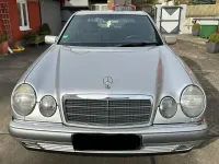 Gebraucht Mercedes E230 Elegance 150 PS (110 kW) 1997 Silber Limousine