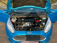 Gebraucht Ford Fiesta 95 PS (69 kW) 2016 Blau Kleinwagen