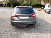 Gebraucht Ford Mondeo Titanium 203 PS (149 kW) 2015 Grau Kombi