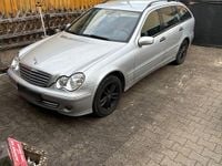 Second-hand Mercedes C200 Elegance 163 CP (119 kW) 2006 Argintiu Break