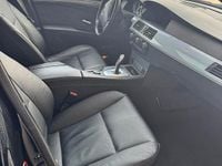 Gebraucht BMW 525 197 PS (144 kW) 2008 Schwarz Kombi